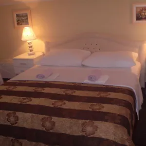 Jelena Apartman Zára